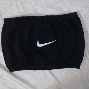 Black Nike crop top (sweatpants/cotton material).